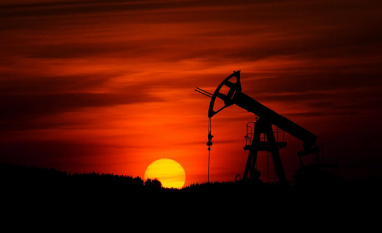 CFTC Blocks CME’s 24/7 Crude Oil Futures Plan One Day…