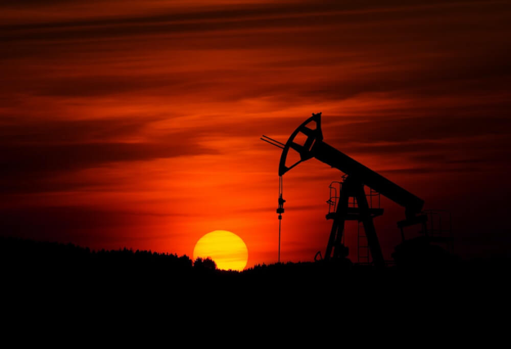 CFTC Blocks CME’s 24/7 Crude Oil Futures Plan One Day…